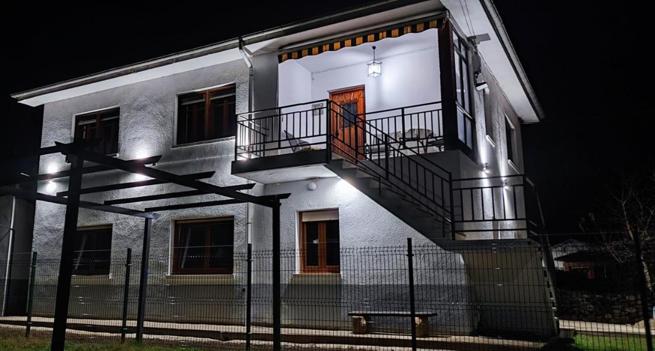 Вілла Casa Angela Las Fraguas Екстер'єр фото